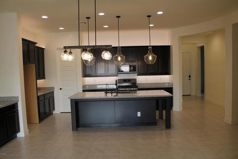 3254 E Tina Dr, Phoenix, AZ 85050 photo 4