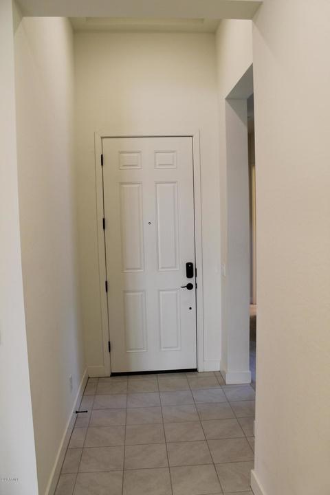 3254 E Tina Dr, Phoenix, AZ 85050 photo 3