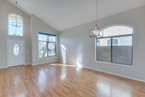 1682 E Aspen Way, Gilbert, AZ 85234 photo 2