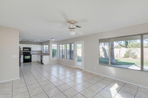 1682 E Aspen Way, Gilbert, AZ 85234 photo 4