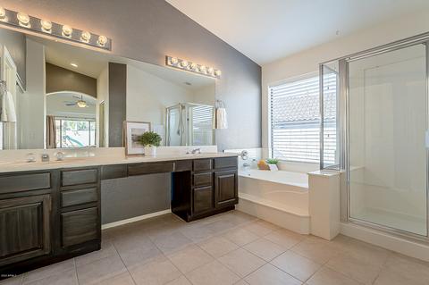 9964 E Keats Ave, Mesa, AZ 85209 photo 4