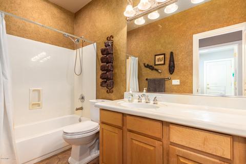 2037 E Beautiful Ln, Phoenix, AZ 85042 photo 18