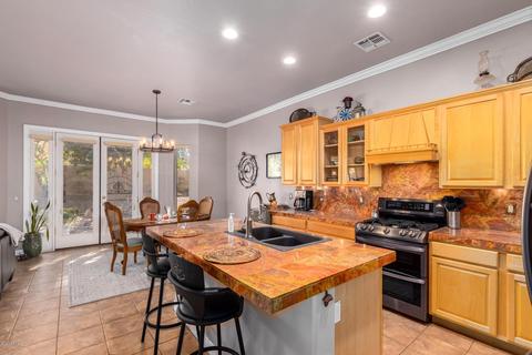2037 E Beautiful Ln, Phoenix, AZ 85042 photo 10