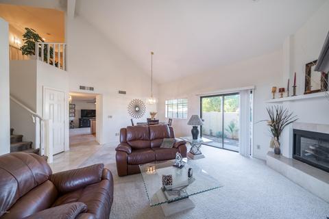 1124 E Rose Ln #19, Phoenix, AZ 85014 photo 3