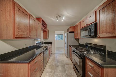 2032 E Monterey Way, Phoenix, AZ 85016 photo 8
