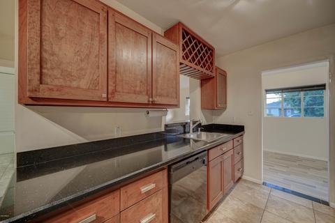 2032 E Monterey Way, Phoenix, AZ 85016 photo 10
