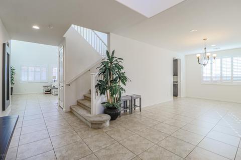10117 E Satellite Dr, Mesa, AZ 85212 photo 4