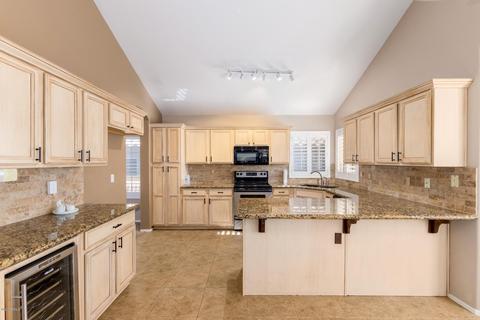 2833 E Pontiac Dr, Phoenix, AZ 85050 photo 6