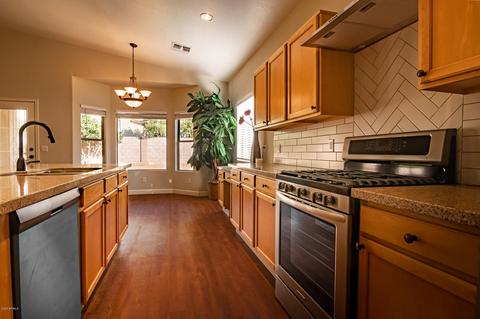 485 N Bluejay Dr, Gilbert, AZ 85234 photo 2