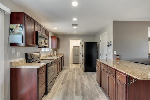 2914 E Cactus Rd, Phoenix, AZ 85032 photo 10