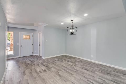 414 E Kerry Ln, Phoenix, AZ 85024 photo 4