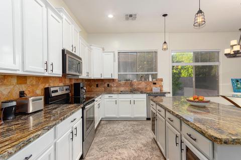 929 N Thunderbird Ave, Gilbert, AZ 85234 photo 16