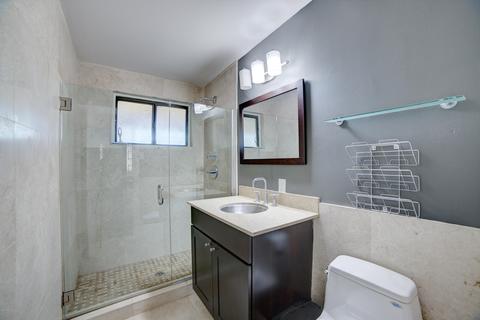 4916 E Amelia Ave, Phoenix, AZ 85018 photo 9