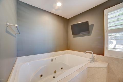 4916 E Amelia Ave, Phoenix, AZ 85018 photo 11