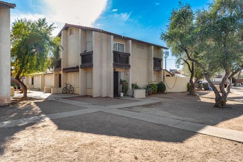 2433 E Waltann Ln, Phoenix, AZ 85032 photo 1