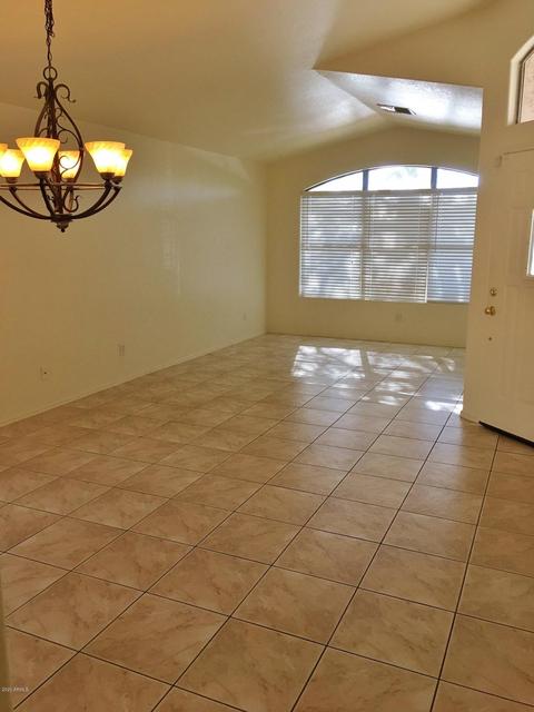 4722 E Jaeger Rd, Phoenix, AZ 85050 photo 3