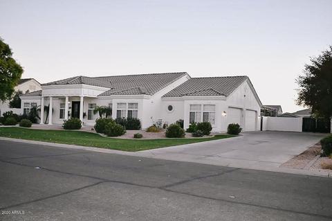3057 E Robin Ln, Gilbert, AZ 85296 photo 5