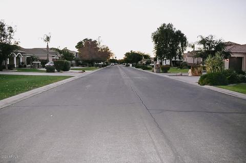3057 E Robin Ln, Gilbert, AZ 85296 photo 9