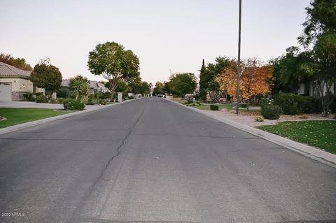 3057 E Robin Ln, Gilbert, AZ 85296 photo 10