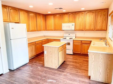 3704 S 72nd Ln, Phoenix, AZ 85043 photo 3