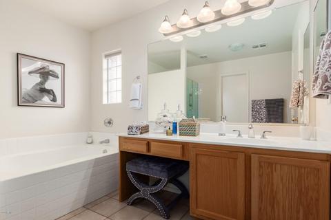 2031 E Soft Wind Dr, Phoenix, AZ 85024 photo 13