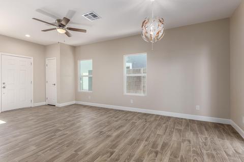 1006 E Odeum Ln, Phoenix, AZ 85040 photo 13