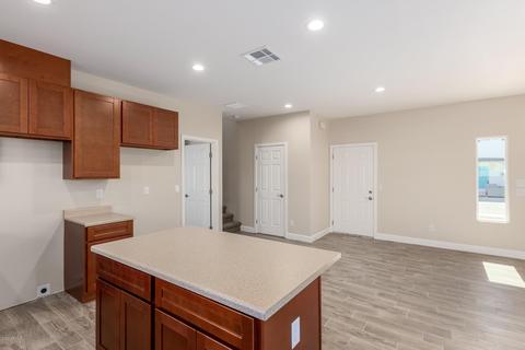 1006 E Odeum Ln, Phoenix, AZ 85040 photo 14
