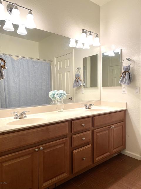 896 E Tekoa Ave, Gilbert, AZ 85298 photo 16