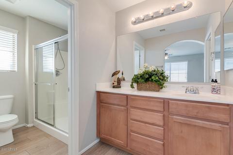 4387 E Selena Dr, Phoenix, AZ 85050 photo 3