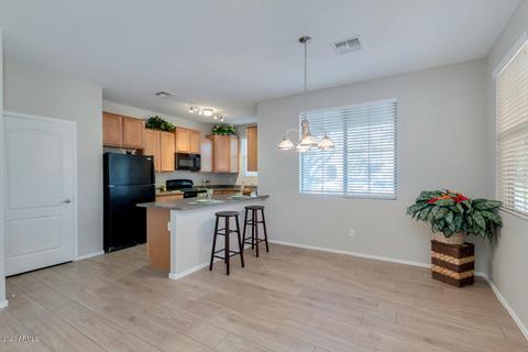 4387 E Selena Dr, Phoenix, AZ 85050 photo 10