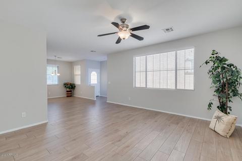 4387 E Selena Dr, Phoenix, AZ 85050 photo 12