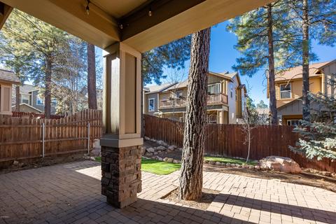 1061 E Sterling Ln, Flagstaff, AZ 86005 photo 3