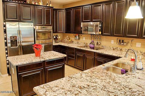 925 N Silverado St, Mesa, AZ 85205 photo 2
