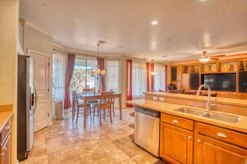 3286 E Geronimo Ct, Gilbert, AZ 85297 photo 12
