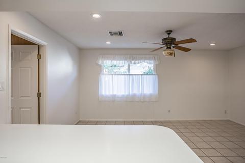 1013 E Campus Dr, Tempe, AZ 85282 photo 24
