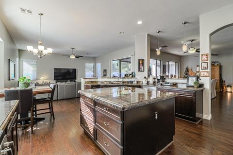 881 E Toledo St, Gilbert, AZ 85295 photo 6