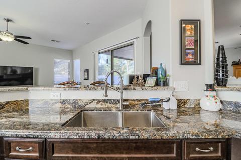 881 E Toledo St, Gilbert, AZ 85295 photo 7