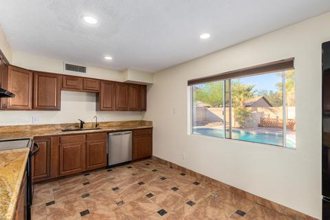 4234 E Jicarilla St, Phoenix, AZ 85044 photo 7