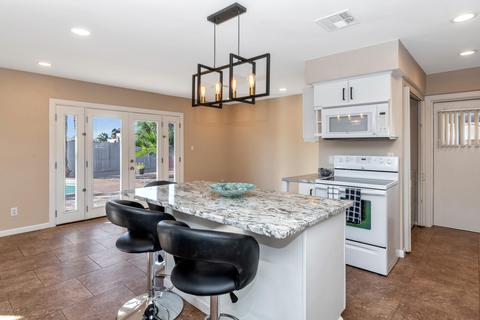 1405 E La Jolla Dr, Tempe, AZ 85282 photo 4