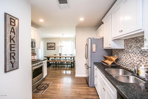 3744 E Amelia Ave, Phoenix, AZ 85018 photo 9