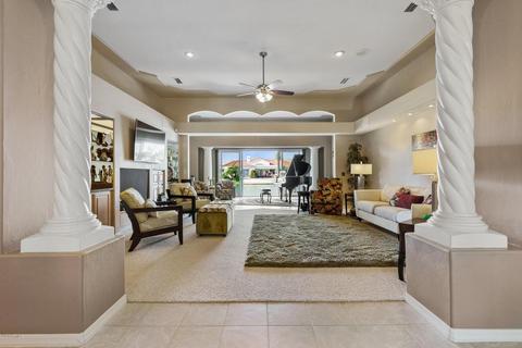 1818 E Willow Tree Ct, Gilbert, AZ 85234 photo 4