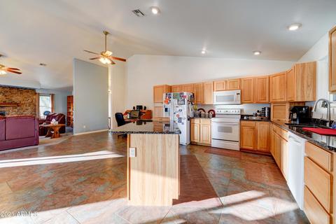 17248 E Desert Ln, Gilbert, AZ 85234 photo 16