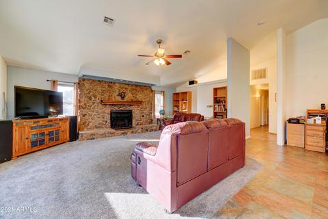 17248 E Desert Ln, Gilbert, AZ 85234 photo 9