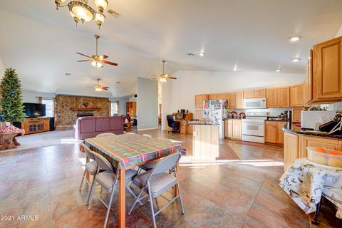17248 E Desert Ln, Gilbert, AZ 85234 photo 12