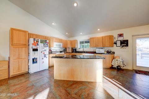 17248 E Desert Ln, Gilbert, AZ 85234 photo 13