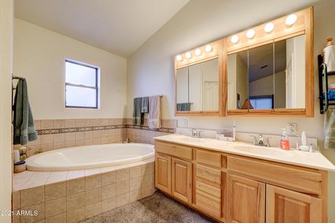 17248 E Desert Ln, Gilbert, AZ 85234 photo 26