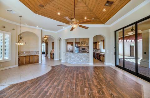 8305 E Leonora St, Mesa, AZ 85207 photo 13