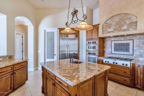 8305 E Leonora St, Mesa, AZ 85207 photo 17