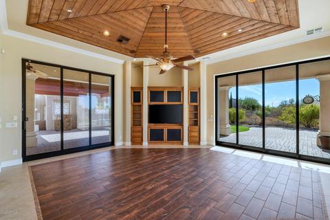 8305 E Leonora St, Mesa, AZ 85207 photo 11