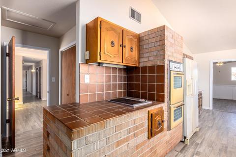 614 E Morgan Dr, Gilbert, AZ 85295 photo 8